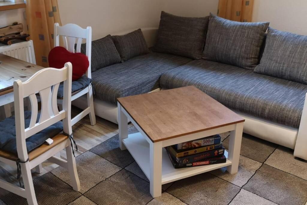 Ruhige Ferienwohnung Inklusive Garten Souterrain - Neu Renoviert Lachen Ngoại thất bức ảnh